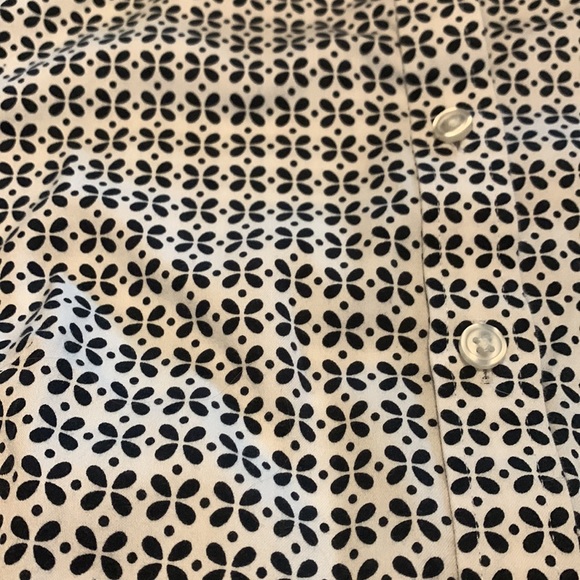 Banana Republic non-iron Fitted Top size 4 - Picture 5 of 8